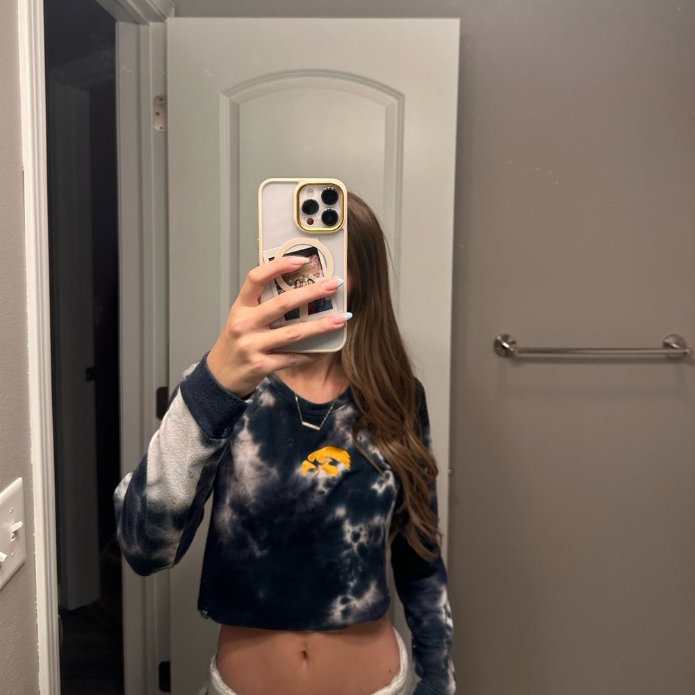 Hawkeyes Grey and White Long Sleeve Tee with Tie-Dye Effect